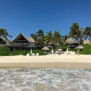 *** Hotel Luv Mexique